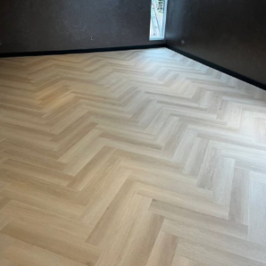 *Klik*Virino rustiek-visgraat I